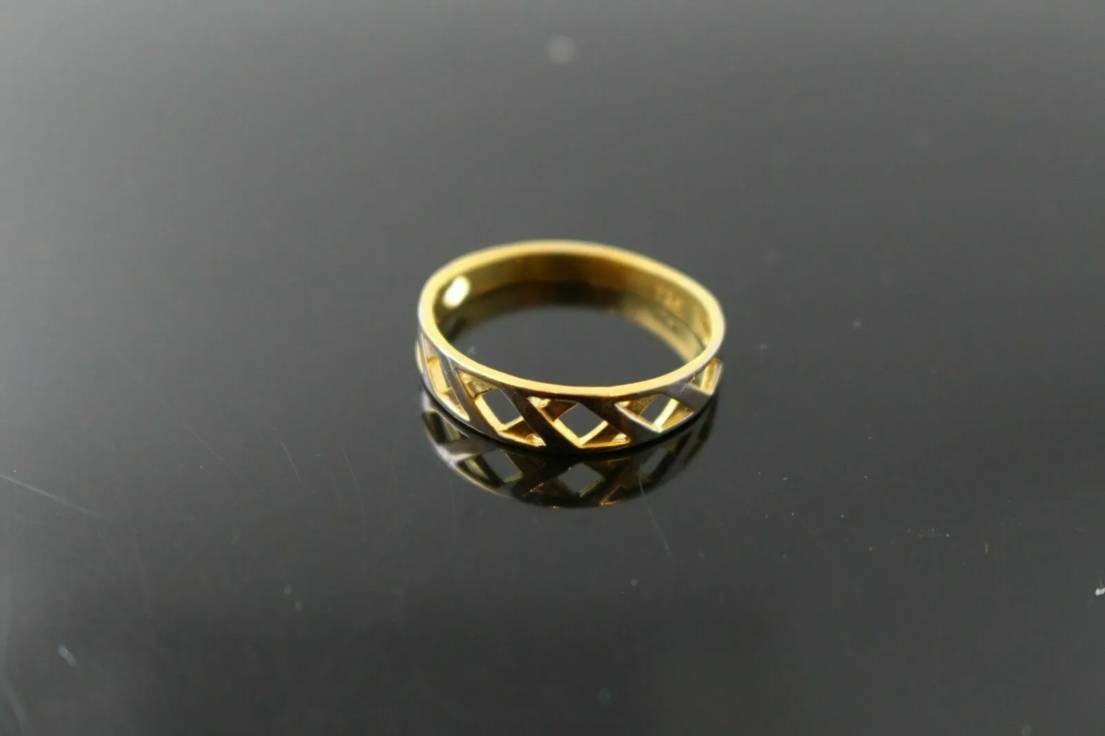 22k Ring Solid Gold ELEGANT Charm Two Tone Mens Ring SIZE 7.5 RESIZABLE r1678