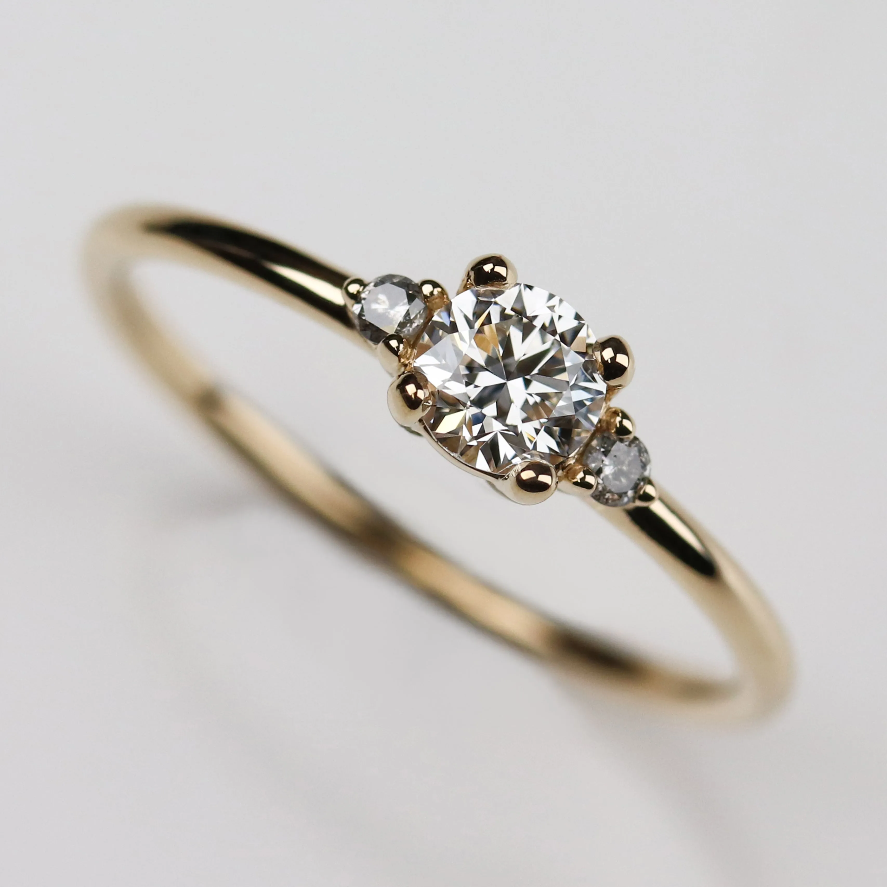 4mm Low-base Three Stone Ring with Salt and Pepper Diamond Side Stones