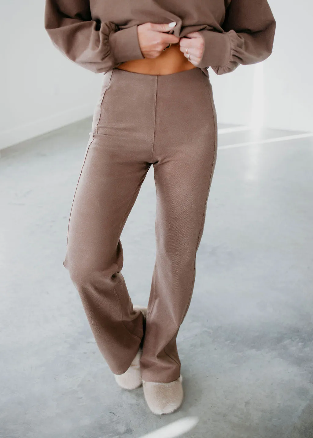 Amberly Brushed Straight Pant