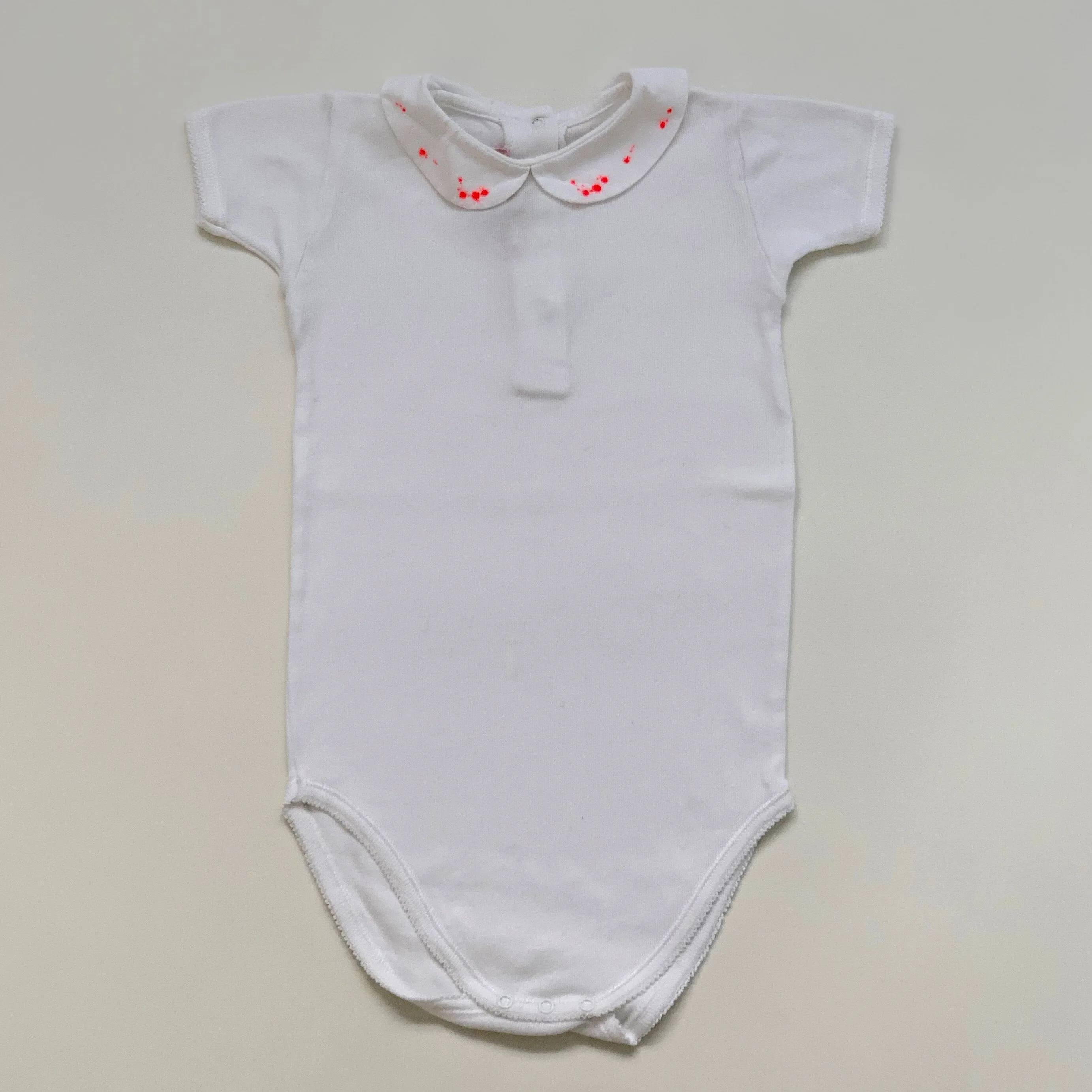 Bonpoint Short Sleeve Bodysuit With Neon Accent Collar: 2 Years