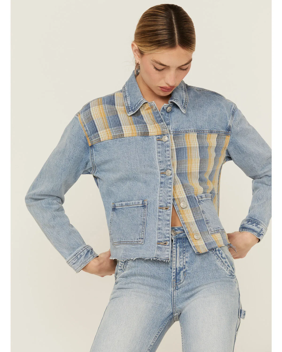 Cleo + Wolf Women's Oversized Plaid Mix Denim Cropped Jacket