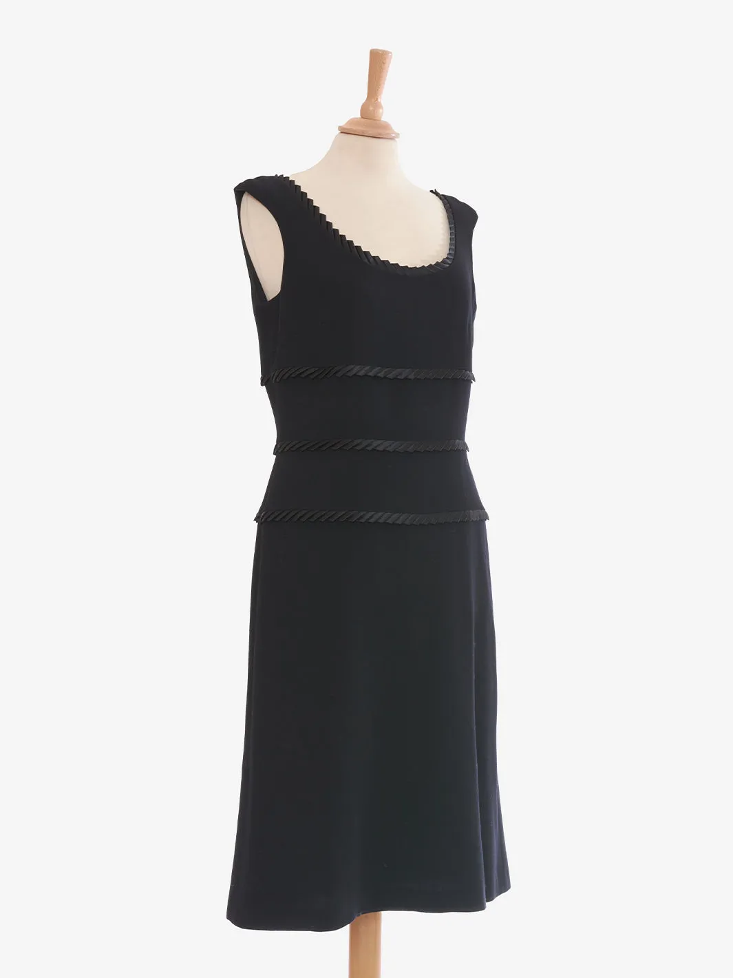 Escada Black dress with small ruffles