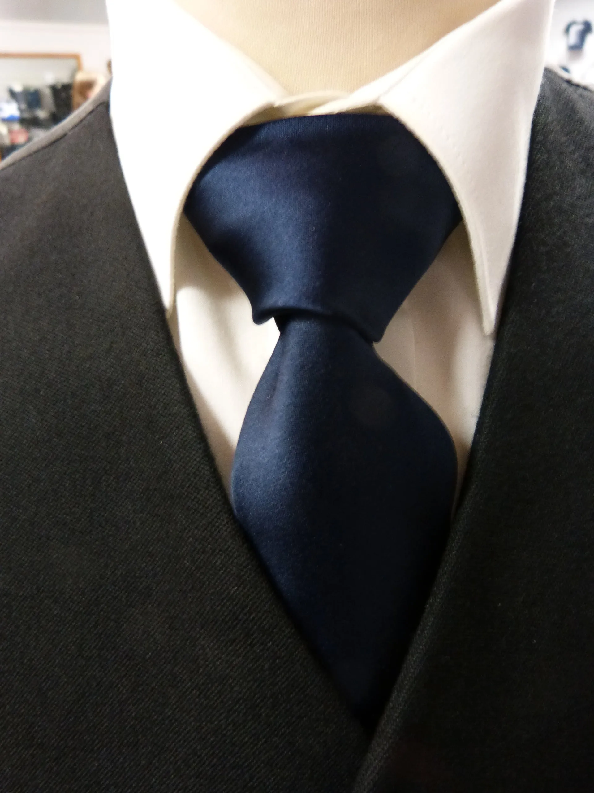 Mens Navy Satin Tie