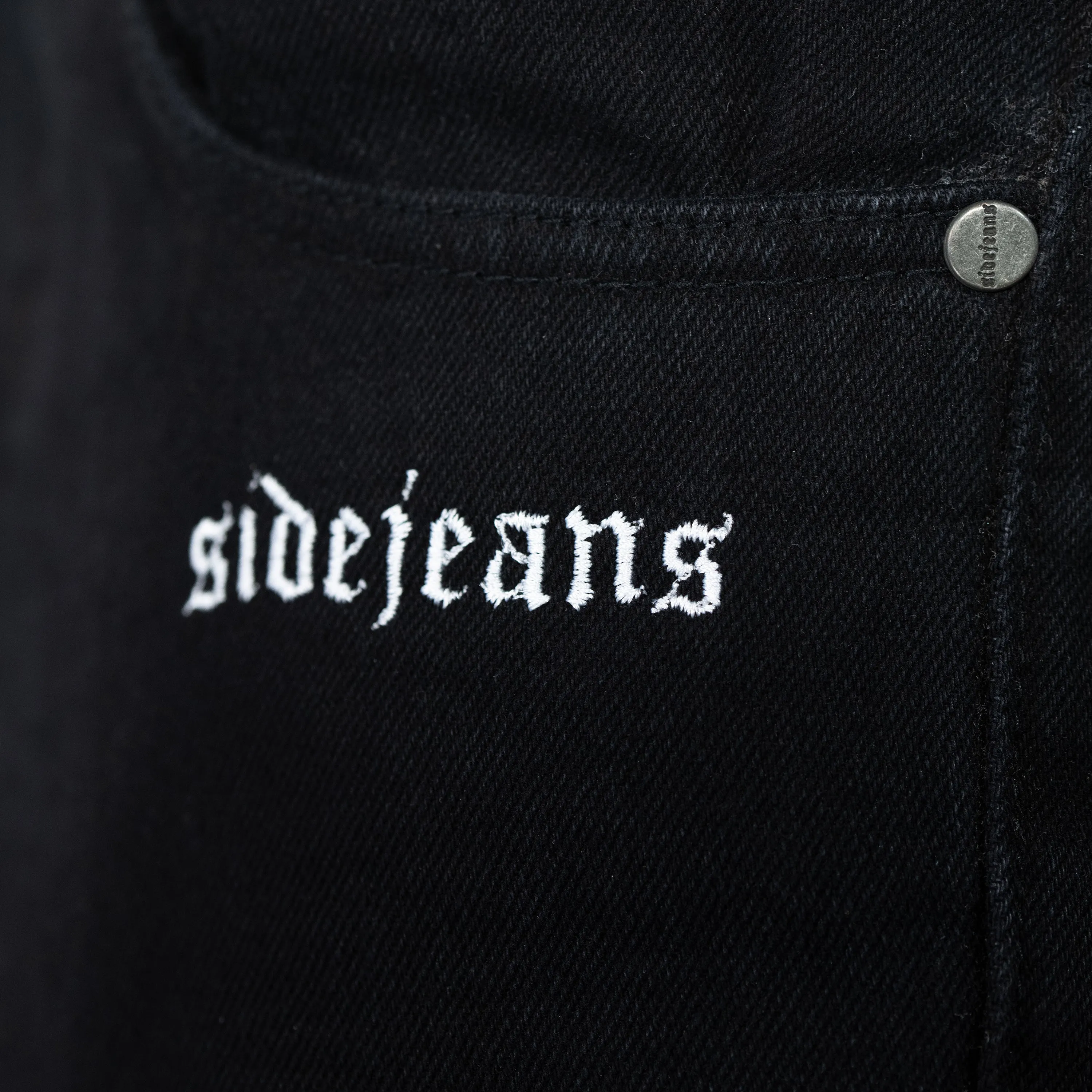 STRAIGHT FIT SIDEJEANS BLACK