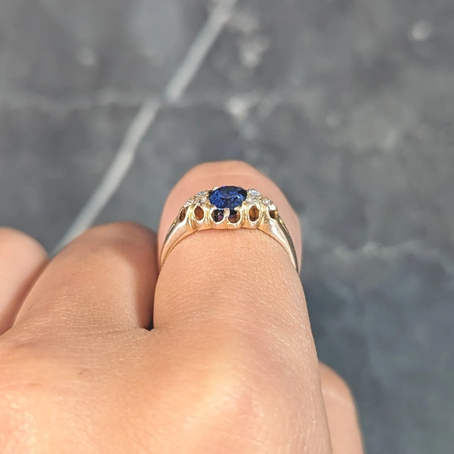 Victorian 1.30 CTW Sapphire Diamond 14 Karat Yellow Gold Belcher Antique Ring