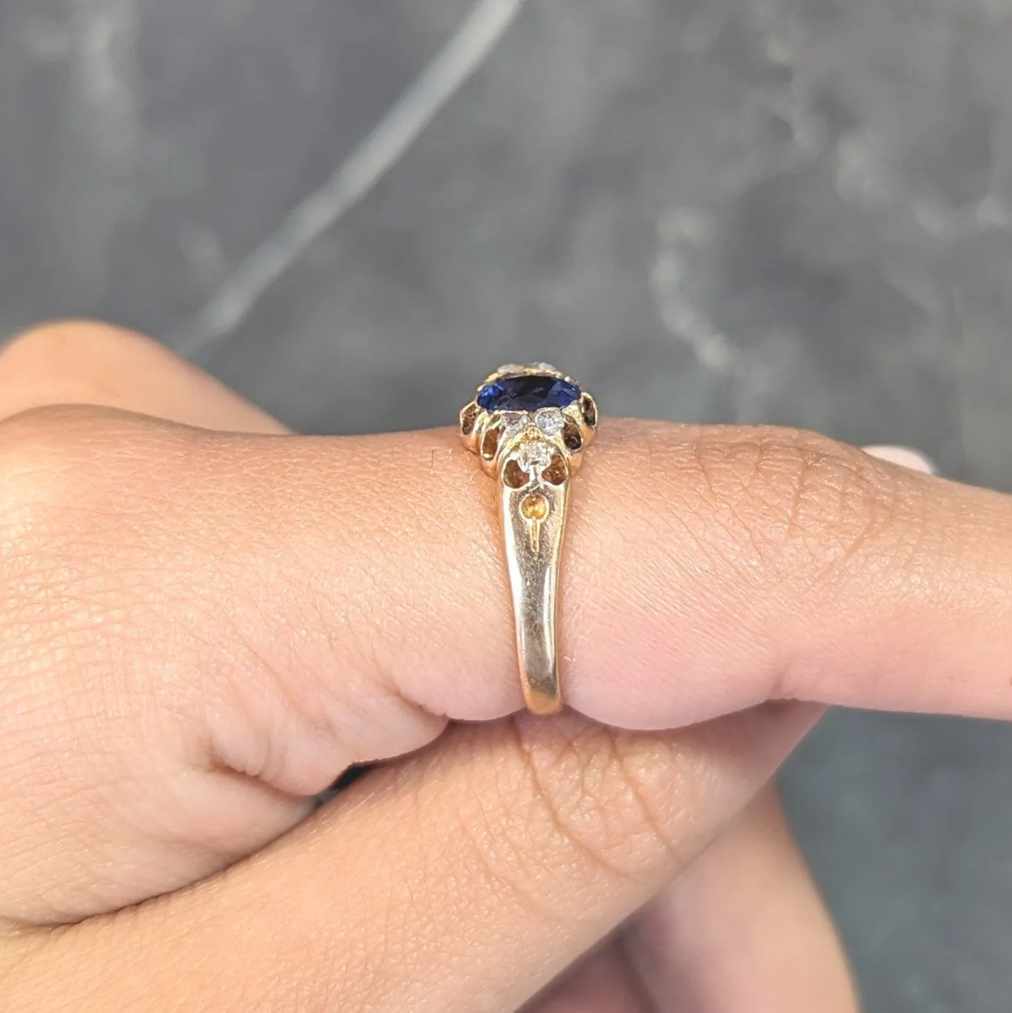 Victorian 1.30 CTW Sapphire Diamond 14 Karat Yellow Gold Belcher Antique Ring